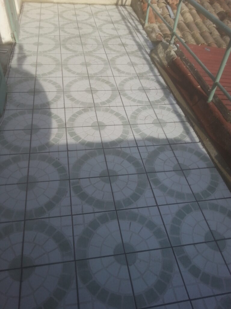 Multiservices et Travaux Spéciaux au Revest 2 pose de carrelage